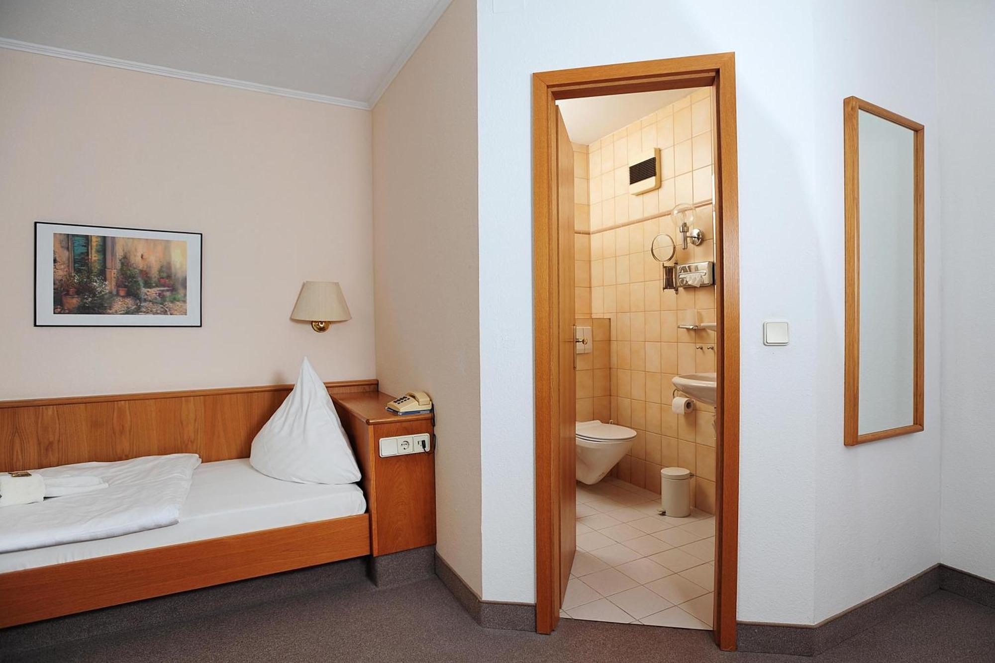 Landhotel Plauen - Gasthof Zwoschwitz Екстер'єр фото